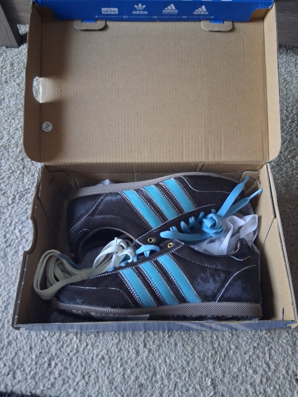 Adidas Originals Japan W JS4028 Dark Brown Cow fur Blue Stripes/laces sz 5